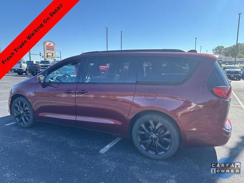 2019 Chrysler Pacifica Touring Plus