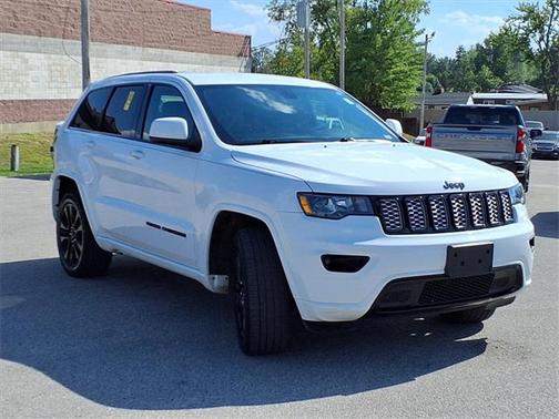 2018 Jeep Grand Cherokee Altitude