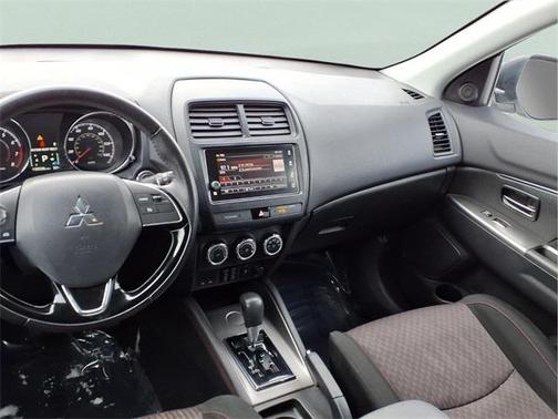 2019 Mitsubishi Outlander Sport SE