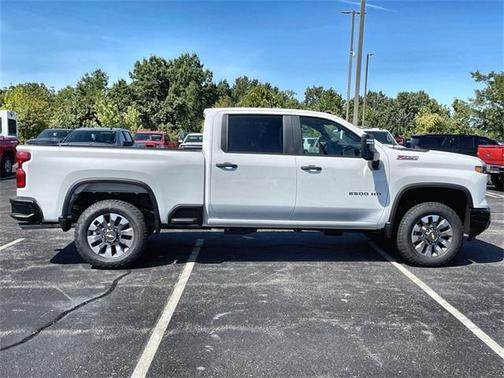 2025 Chevrolet Silverado 2500 Custom