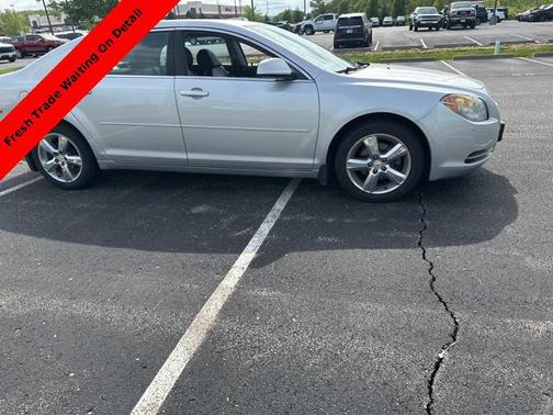 2011 Chevrolet Malibu 2LT
