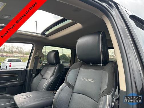 2022 RAM 2500 Laramie Crew Cab 4x4 6'4' Box