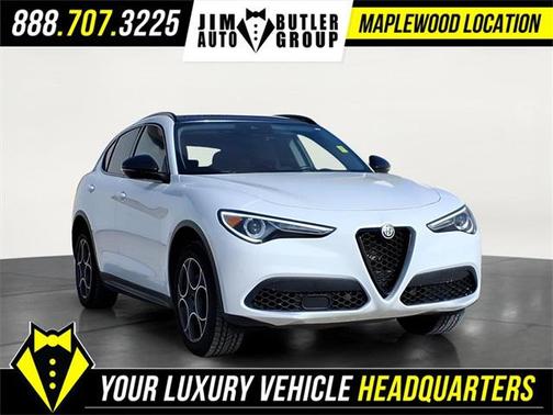 2021 Alfa Romeo Stelvio Base