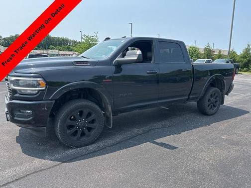 2021 RAM 2500 Laramie Crew Cab 4x4 6'4' Box