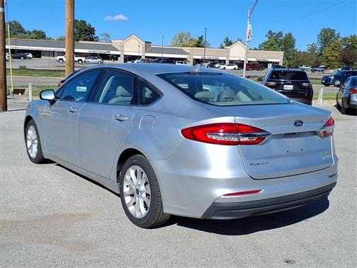 2019 Ford Fusion Hybrid SE