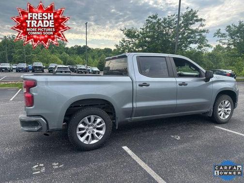 Sterling Gray Metallic 2024 Chevrolet Silverado 1500 Custom