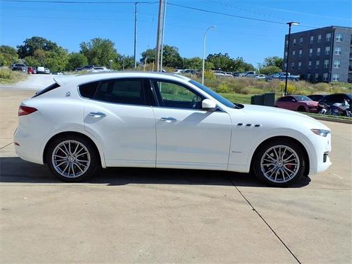 2019 Maserati Levante Base
