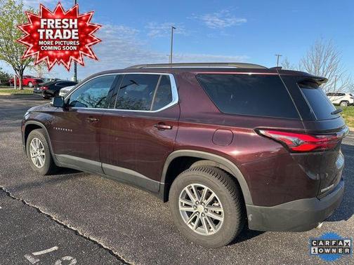 2022 Chevrolet Traverse LT Cloth
