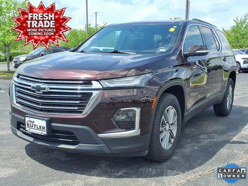 Black Cherry Metallic 2022 Chevrolet Traverse LT Cloth