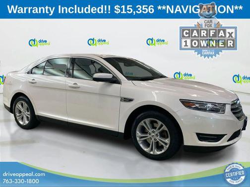 White Platinum Clearcoat Metallic 2018 Ford Taurus SEL