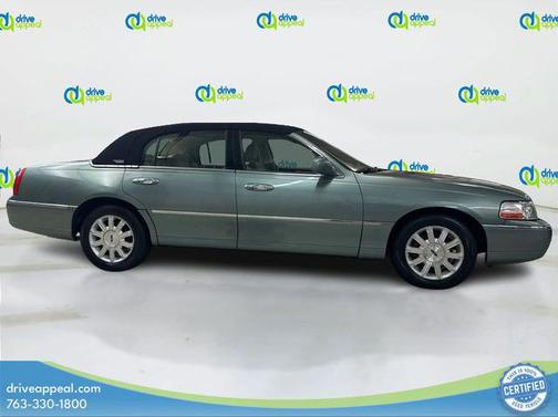 2006 Lincoln Town Car Signature