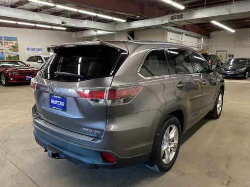 2014 Toyota Highlander Limited Platinum