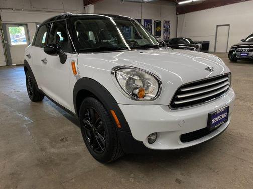2012 MINI Cooper Countryman Base