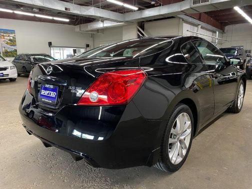2011 Nissan Altima 3.5 SR