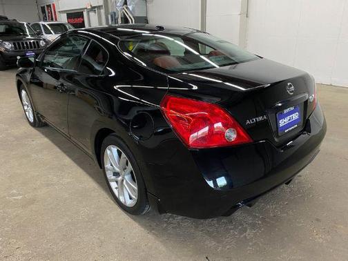 2011 Nissan Altima 3.5 SR