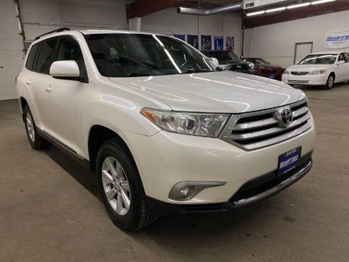 2013 Toyota Highlander SE