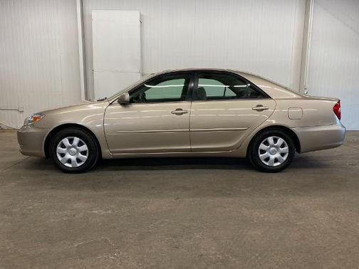 2002 Toyota Camry LE