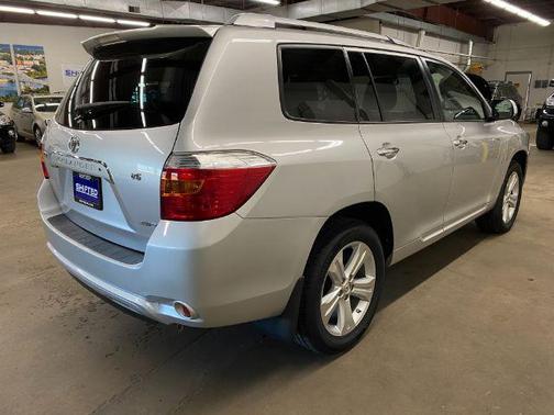 Classic Silver Metallic 2009 Toyota Highlander Limited