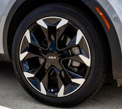 Wolf Gray 2024 Kia Sorento SX
