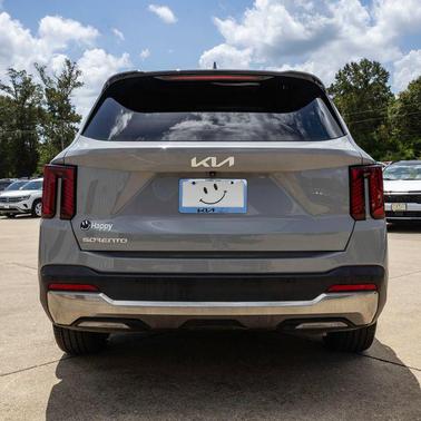 Wolf Gray 2024 Kia Sorento SX