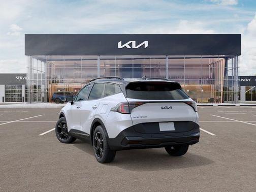 Glacial White Pearl/Ebony Black Roof 2027 Kia Sportage X-Line