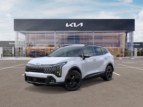 Glacial White Pearl/Ebony Black Roof 2027 Kia Sportage X-Line