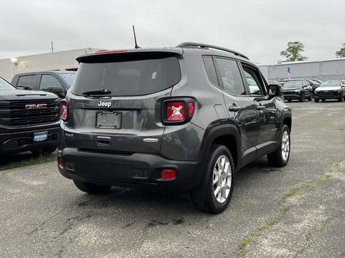 2021 Jeep Renegade Latitude