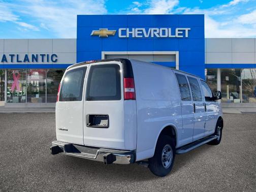 2024 Chevrolet Express 2500 Work Van