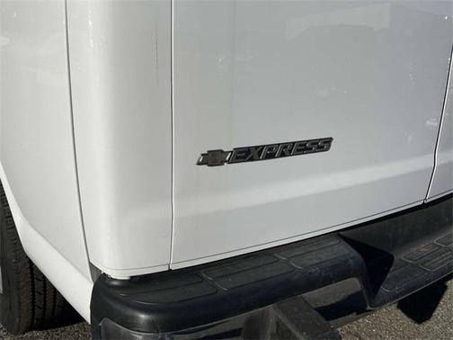 2024 Chevrolet Express 2500 Work Van