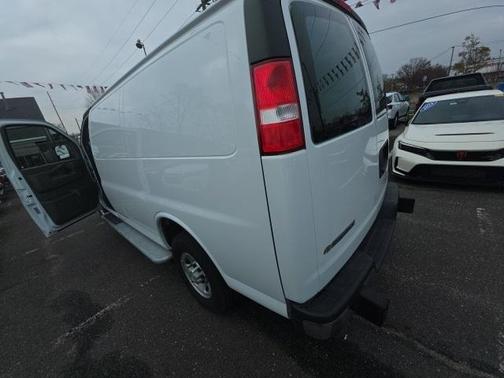 2024 Chevrolet Express 2500 Work Van