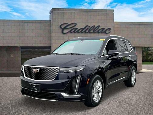 2022 Cadillac XT6 Luxury AWD