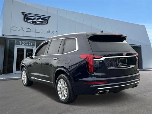 2022 Cadillac XT6 Luxury AWD