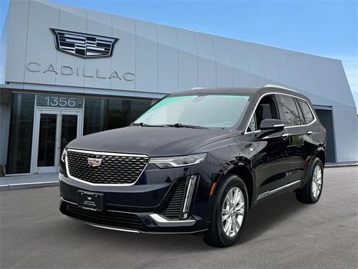 2022 Cadillac XT6 Luxury AWD