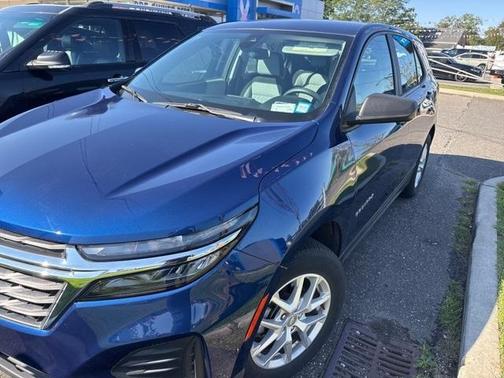 2022 Chevrolet Equinox LS