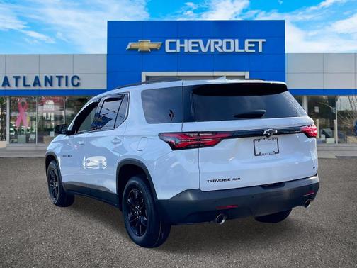 2022 Chevrolet Traverse LT Leather