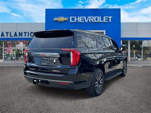 2022 GMC Yukon XL AT4