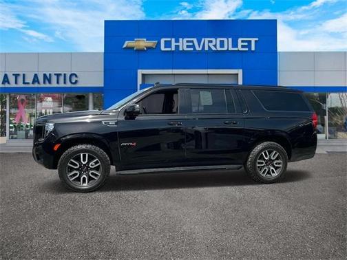 2022 GMC Yukon XL AT4