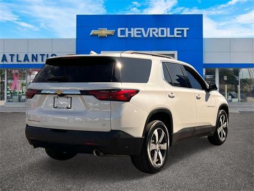 2022 Chevrolet Traverse LT Leather