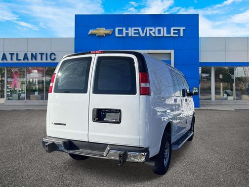 2024 Chevrolet Express 2500 Work Van