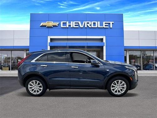 2022 Cadillac XT4 Luxury