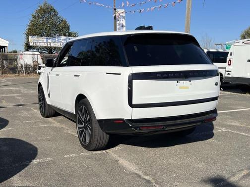 2023 Land Rover Range Rover P400 SE