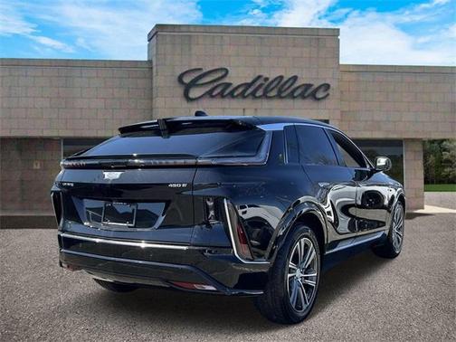 2023 Cadillac LYRIQ Luxury
