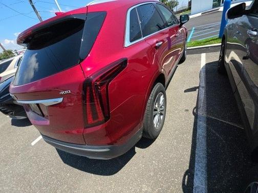 2022 Cadillac XT5 Premium Luxury