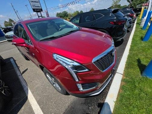 2022 Cadillac XT5 Premium Luxury