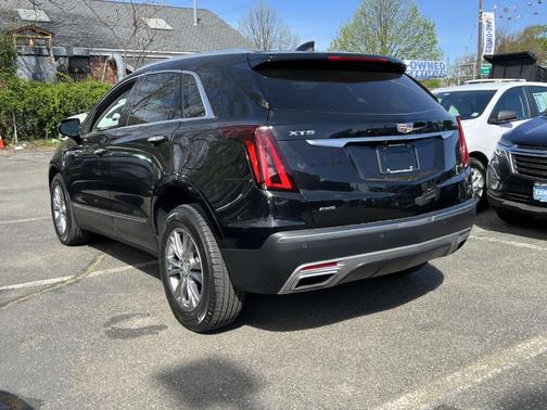 2022 Cadillac XT5 Premium Luxury