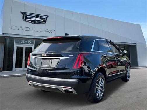 2022 Cadillac XT5 Premium Luxury