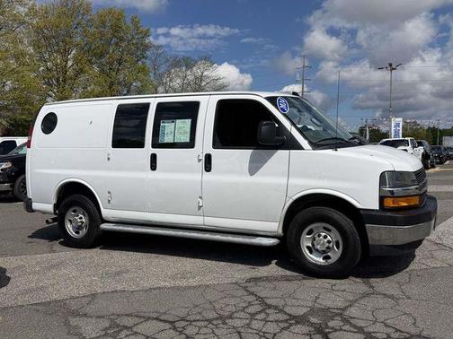 Summit White 2024 Chevrolet Express 2500 Work Van