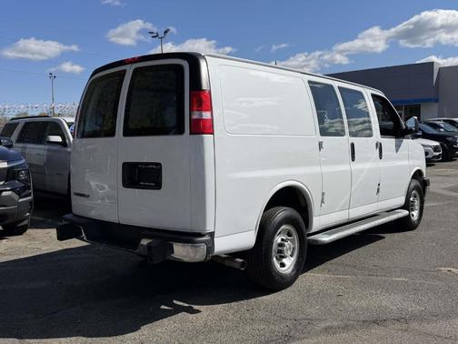 Summit White 2024 Chevrolet Express 2500 Work Van