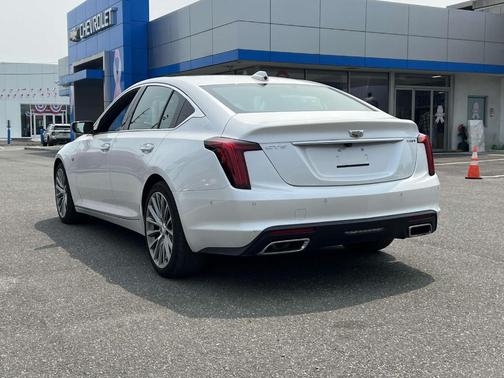 2022 Cadillac CT5 Premium Luxury RWD