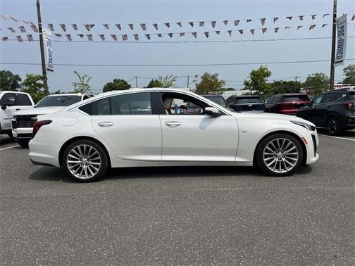 2022 Cadillac CT5 Premium Luxury RWD
